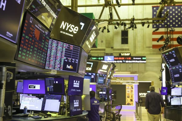 Análisis de Wall Street: Cierre mixto y perspectivas 2026